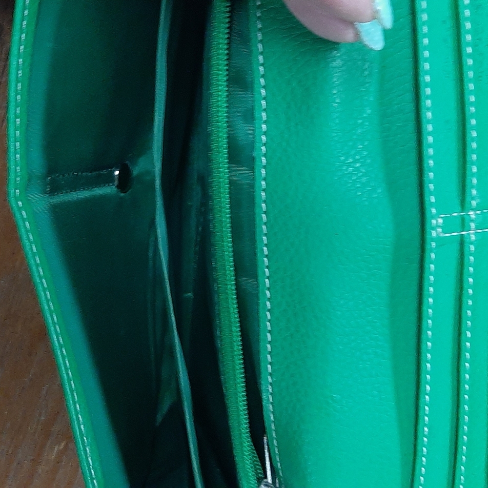 Green Leather Women's Wallet - Picture 6 of 6